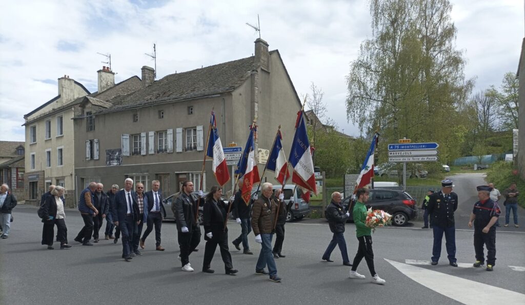 Cérémonie du 8 mai à Aumont-Aurbrac - Commune de Peyre en Aubrac en Lozère
