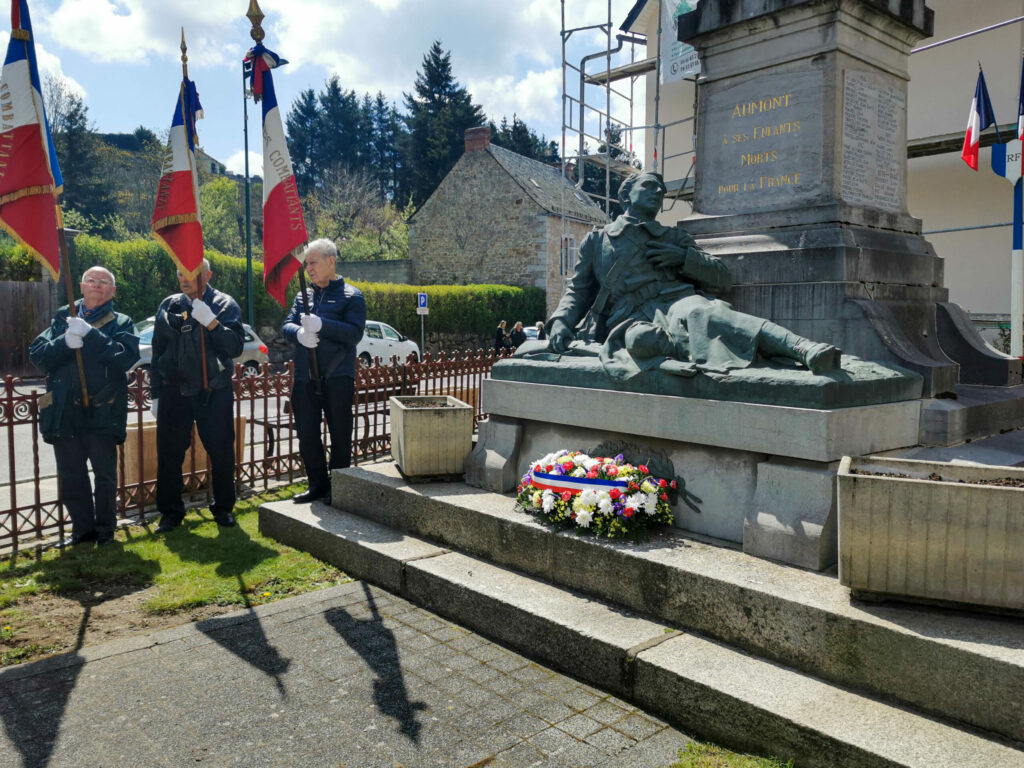 Commémoration du 8 mai 1945 à Aumont-Aubrac en 2022 - Commune de Peyre en Aubrac en Lozère.