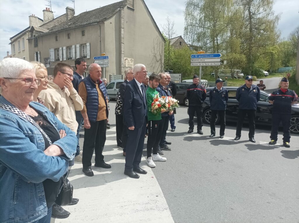 Cérémonie du 8 mai à Aumont-Aurbrac 10 - Commune de Peyre en Aubrac en Lozère
