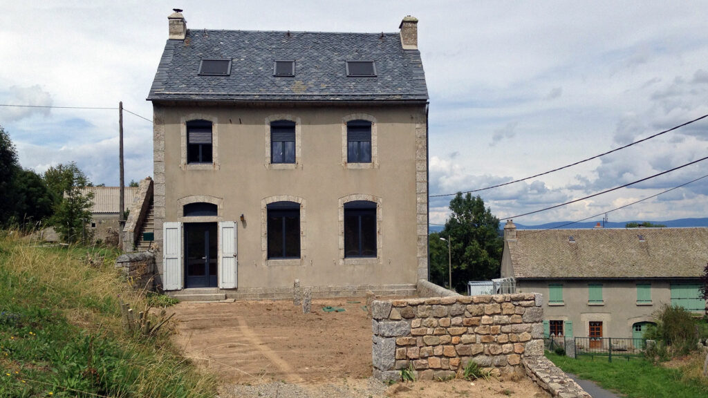Appartement à louer au Fau de Peyre - Commune de Peyre en Aubrac en Lozère