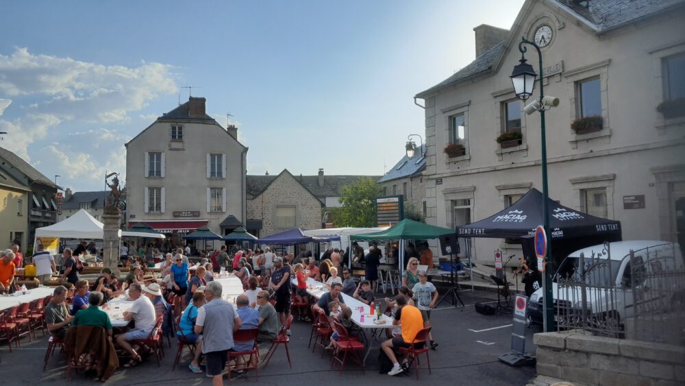 Image 0 : MARCHÉ NOCTURNE
