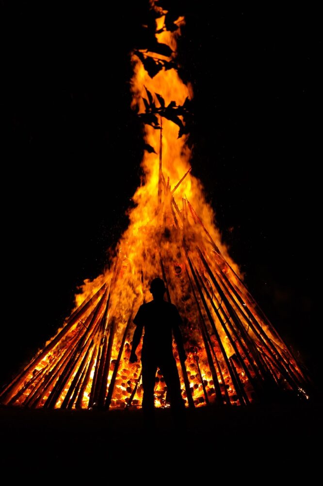 Image 0 : FEU DE LA SAINT-JEAN AUMONT-AUBRAC